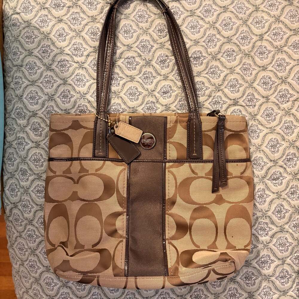 Coach F25771 Signature Stripe Tote Bag